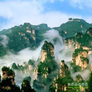 【長(zhǎng)沙往返線路1】張家界、鳳凰古城、天子山、黃龍洞三晚四日游